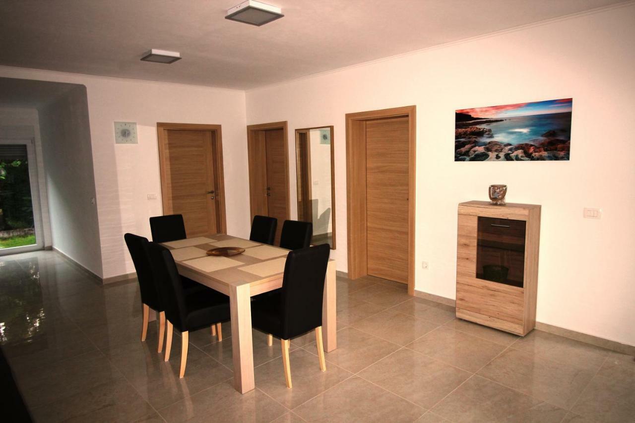 Apartment Umago Esterno foto